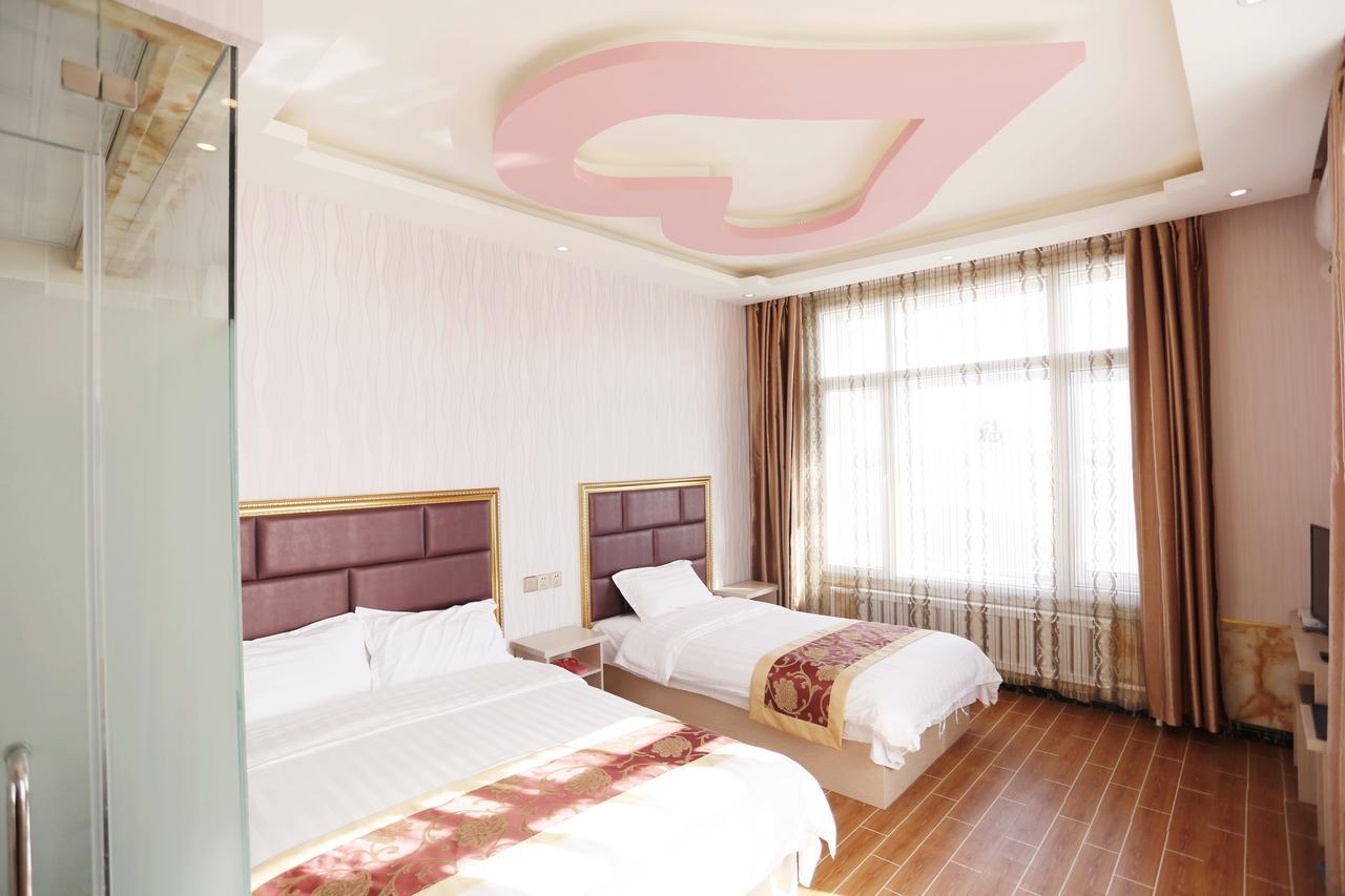 哈尔滨机场东方红运宾馆 Hotel Екстериор снимка