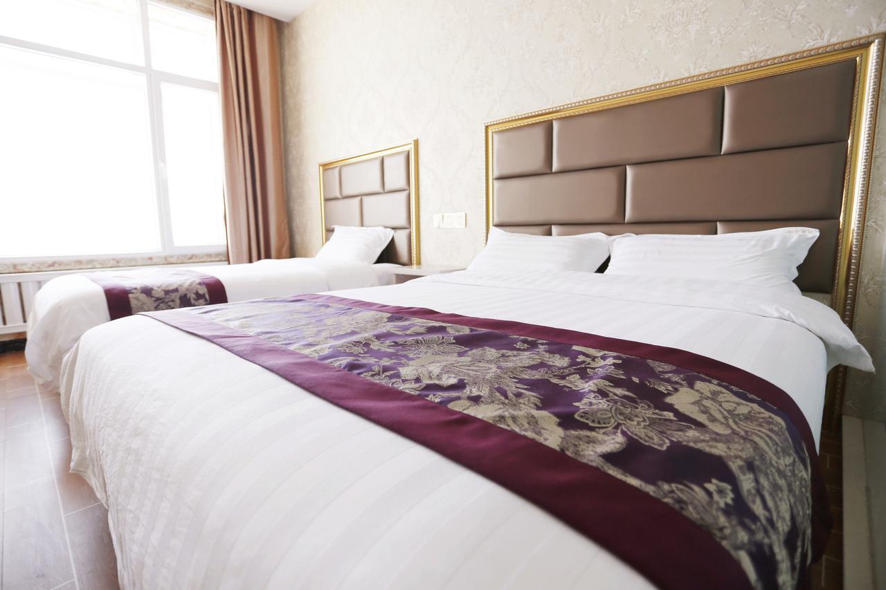 哈尔滨机场东方红运宾馆 Hotel Екстериор снимка